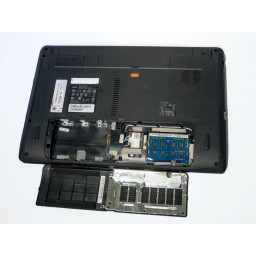 Acer Aspire 5750-6667 Замена нижней панели доступа